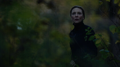 Cate Blanchett in Tár nei panni della direttrice d’orchestra