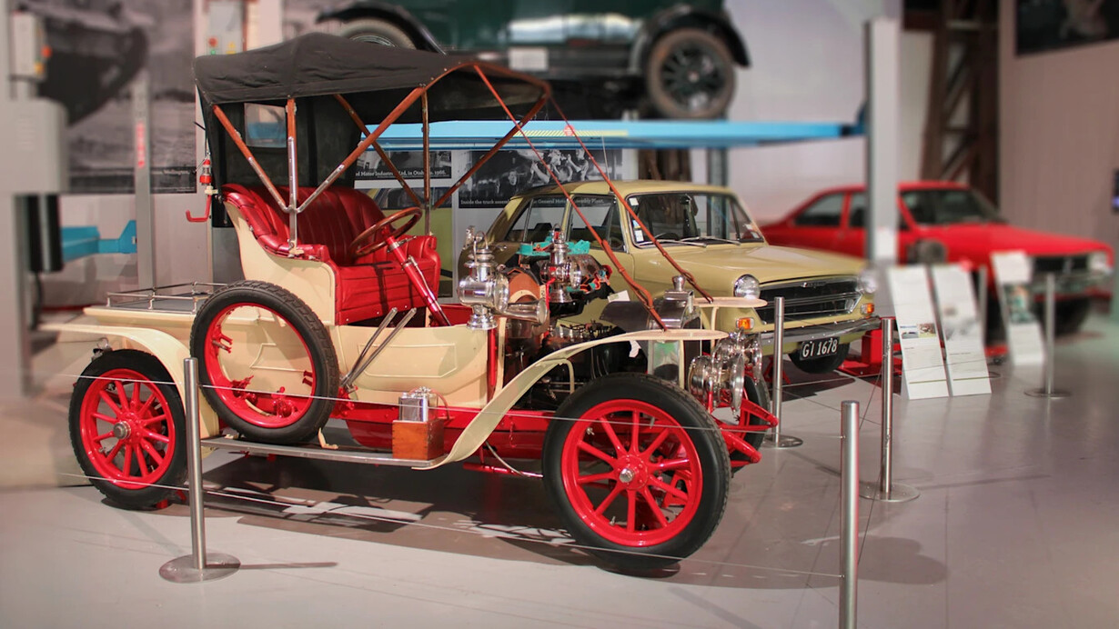 Whakahohoro. Accelerate: driving New Zealand, exhibition view. Courtesy of MOTAT