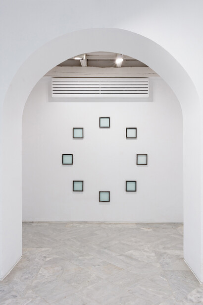 Ignasi Aballí, In ictu oculi, vista de exhibición. Cortesía del Centro Andaluz de Arte Contemporáneo. Foto por Pepe Morón