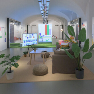Blockchain, unchained. New tools for democracy, ausstellungsansicht. Mit freundlicher genehmigung des Museum für angewandte Kunst
