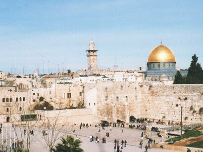 The proximity of holy sites reflects not only shared history, but also the deep divisions that shape Israeli and Palestinian claims to Jerusalem