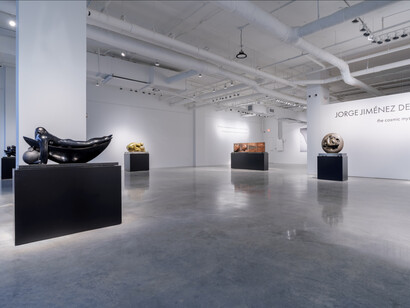 Jorge Jiménez Deredia, Cosmic Mystery of Creation, installation view. Courtesy of The Wall art gallery, Miami