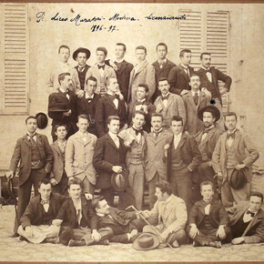Liceo Ludovico Antonio Muratori di Modena, Foto di gruppo della maturità, anno scolastico 1896-97, fotografia, Modena, Biblioteca Estense Universitaria