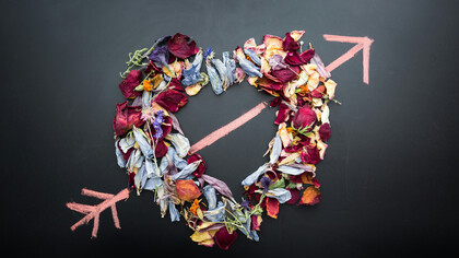 ¿Será que el amor es realmente un juego de azar, o simplemente, como dice la frase, que Cupido no sabe lo que hace?