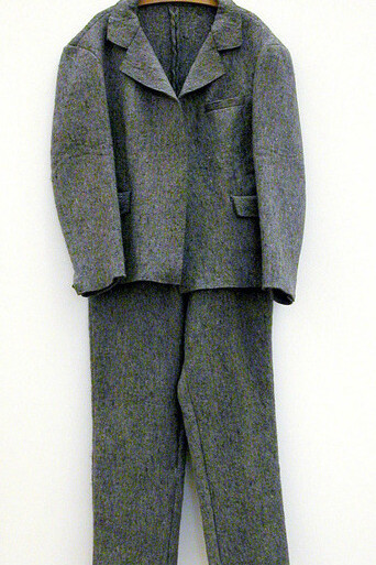 Joseph Beuys, Filzanzug, 1970
© VG Bild-Kunst, Bonn 2014