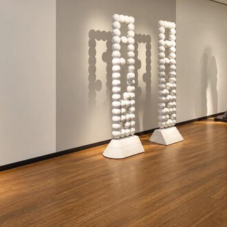 Park Eun Sun and Mario Botta, Sculpture and architecture between East and West, exhibition view. Courtesy of Contini Art Gallery