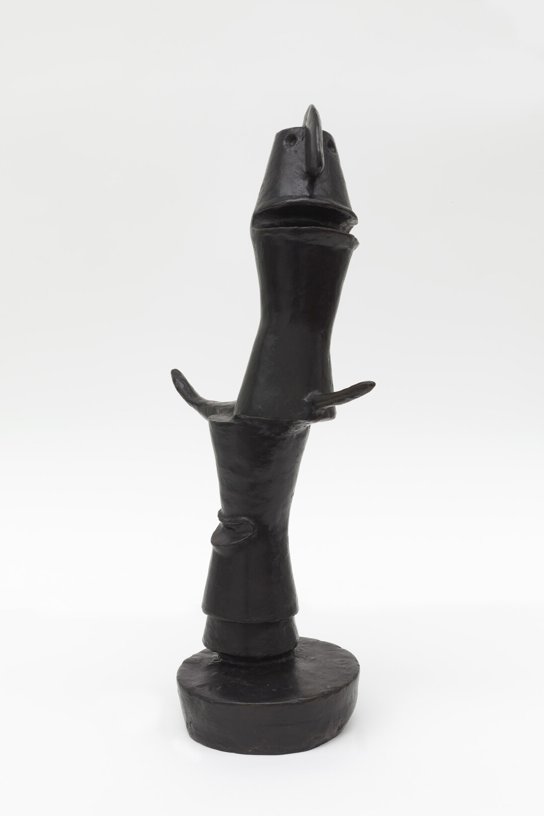 Max Ernst, Oedipe I, 1934, Bronze, green patina
61 x 28.5 x 18 cm, numeriert 0/6, Edition 2/2,
Werke, pg. 20-21