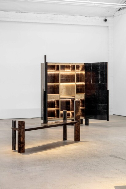 Exhibition View, Vincenzo De Cotiis, Crossing Over, 2024. Courtesy of Carpenters Workshop Gallery