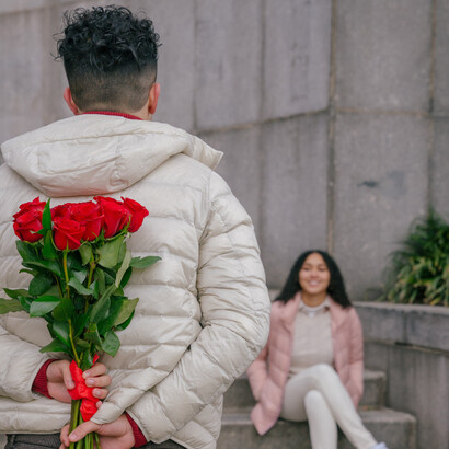 Namorado prepara surpresa para a sua amada