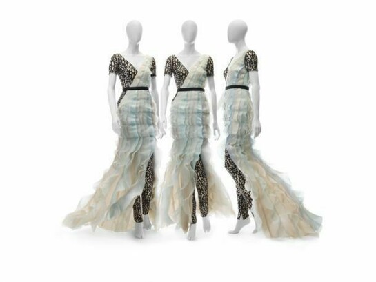 Original couture by Bibhu Mohapatra, Photograph by Mete Ozeren