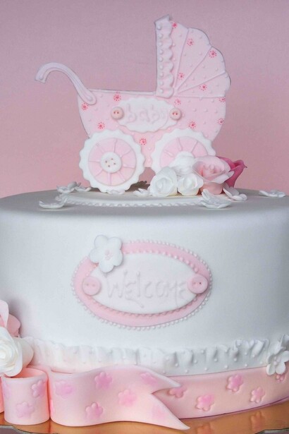 Tarta para un baby shower de niña
