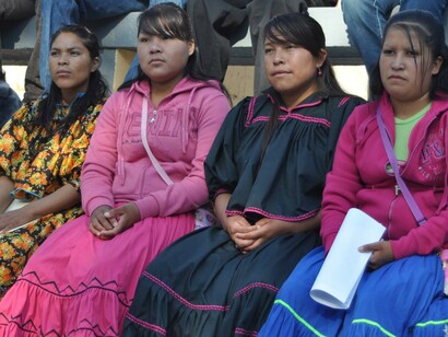 Grupo de estudantes jovens