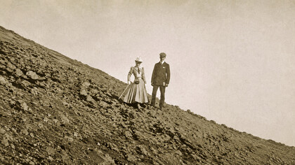 Turisti sul Vesuvio nel 1904, Napoli, Italia