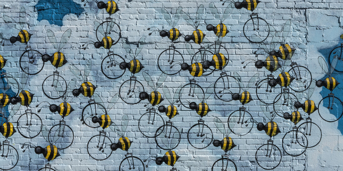 Matt Lively, 27 Beecycles. NEON District Mural. Commissioned by Virginia MOCA. Photograph by Glen McClure. October 2015