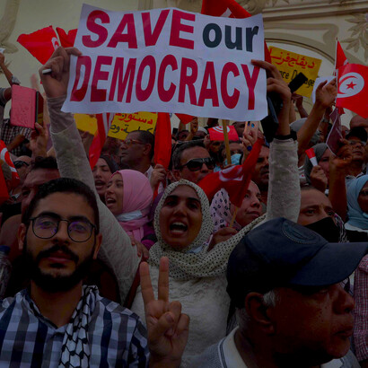 Protests in Tunisia: citizens fighting for a democratic system