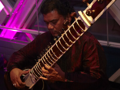 Music playing in The Brys Buzz