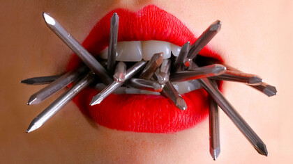 Universalité unilatérale. Aujourd’hui, vous rêvez de nuire, mais l’abreuvoir est plein