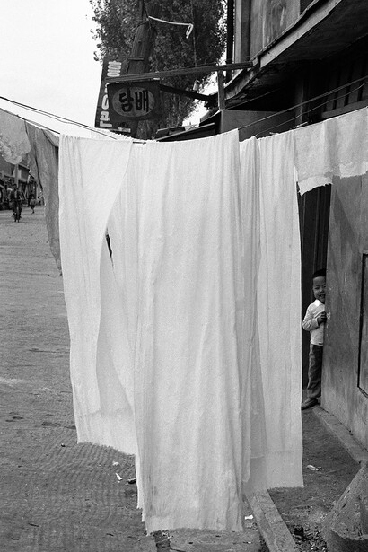 Han Youngsoo 대구, Daegu 1956-1963, 2025. Courtesy of Baik Art 