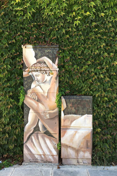 Marina Mancuso, Amore e Psiche, Cabina elettrica presso Castello Villani, Presicce