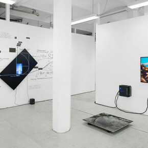 Various artists, drifts; exhibition view. Courtesy of Office Impart 