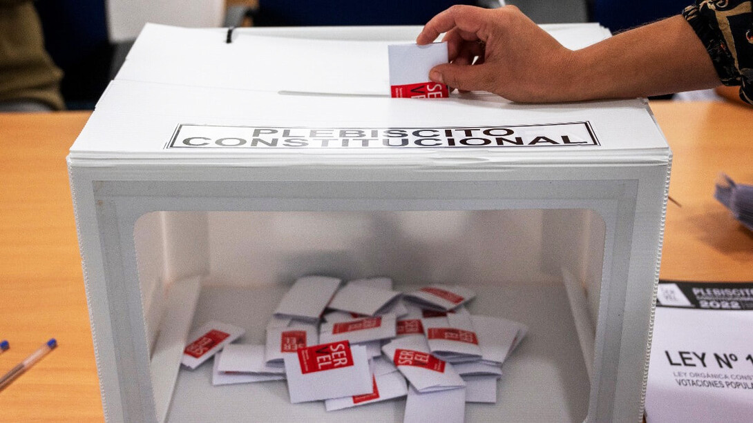 Mesa de votación del último Plebiscito Constitucional en Chile