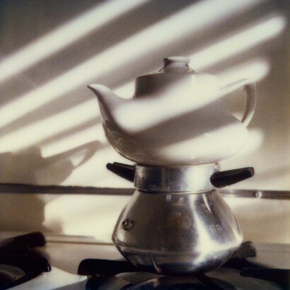 Robby Müller, Kensington Motel, Santa Monica, Los Angeles, June-July,
1985,
Polaroid 600
© Robby Müller Archive
Courtesy Robby Müller Archive & Marian Goodman Gallery