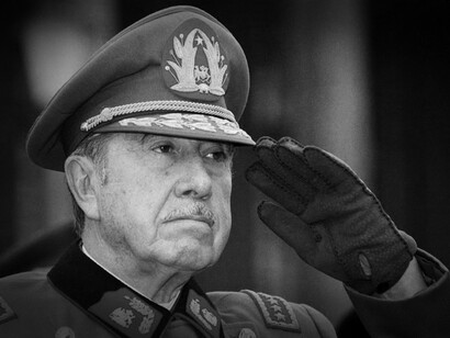 Augusto Pinochet Ugarte fue un militar, político y dictador chileno en el período comprendido entre 1973 y 1990