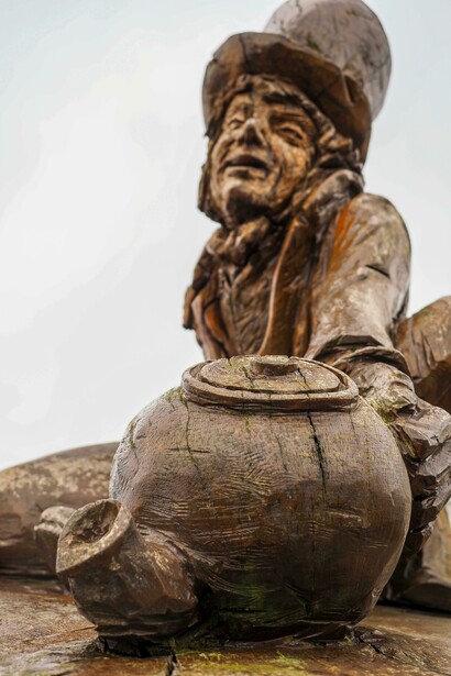 El sombrero Loco y su tetera en Llandudno, Gales, Reino Unido