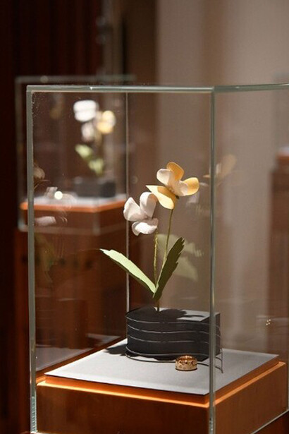 El paper craft es una técnica de arte donde el papel es el protagonista y con el que recortando y uniendo piezas con pegamento se pueden realizar figuras en 3D