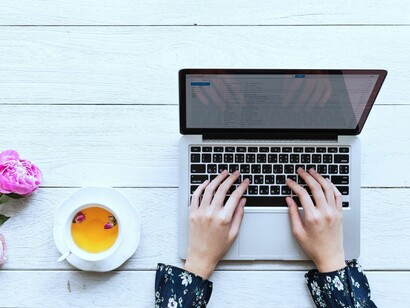 Impulsada por el auge de las redes sociales, la propaganda, tan vieja como el mundo, consigue una capacidad de manipulación nunca vista