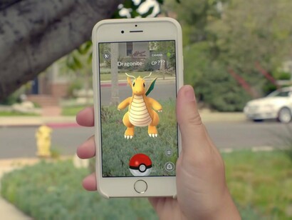 Buscando un Polemon en el parque