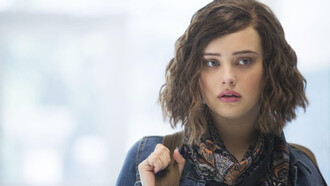 La actriz Katherine Langford es en la serie Hannah Baker