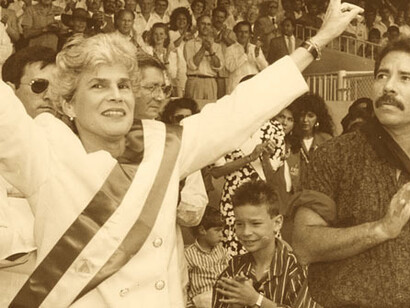 Violeta Chamorro es proclamada presidenta de Nicaragua, 1990