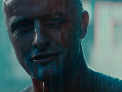 La scena di "Blade runner" in cui un replicante mostra di aver sviluppato emozioni e sentimenti umani