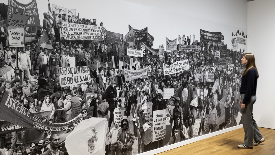Pınar Öğrenci und Nuri Musluoğlu, Fotografie neu ordnen, Ausstellungsansicht. Mit freundlicher Genehmigung des Museums für Kunst und Gewerbe Hamburg