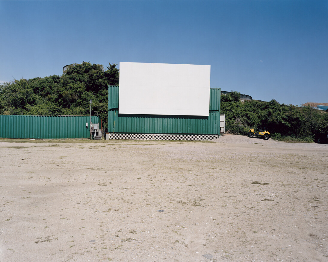 Tina Barney, Drive­ In, 2017, chromogenic color print, 20 x 24 inches, 50.8 x 61 cm. Edition of 5 (#1/5)© Tina Barney. Courtesy Paul Kasmin Gallery