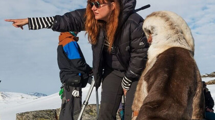 Coixet, durante el rodaje de “Nadie quiere la noche”