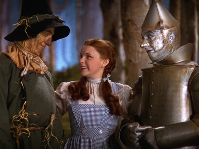 El espantapájaros, Dorothy, el hombre de hojalata