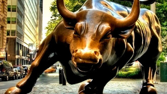 El Toro de Wall Street, tan alejado a la polémica sobre su figura en España