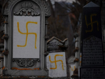 Expresiones cuyo fin vaya más allá de criticar las posturas del gobierno y que caigan en la banalización del mal contra los judíos, ingresan peligrosamente en el área del antisemitismo