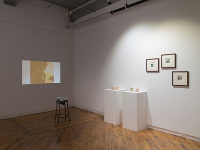 Marzieh Miri, Present elsewhere, exhibition view. Courtesy of Gallery 44
