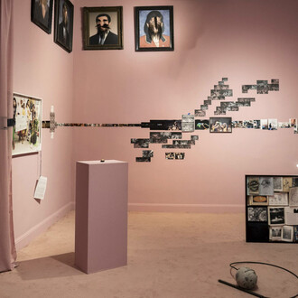 Rosa Chancho, Huir del mundo, vista de exhibición. Cortesía de la Galería Nora Fisch