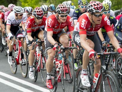 Greipel protetto dalla squadra