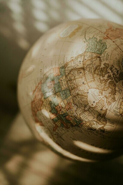 Globally, power has become diffuse, operating through invisible networks and no longer needing to declare its conflicts to impose its dominance