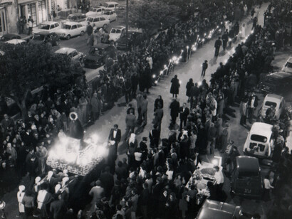 Processione con figuranti e bande musicali- Corso Vittorio Emanuele, Trapani