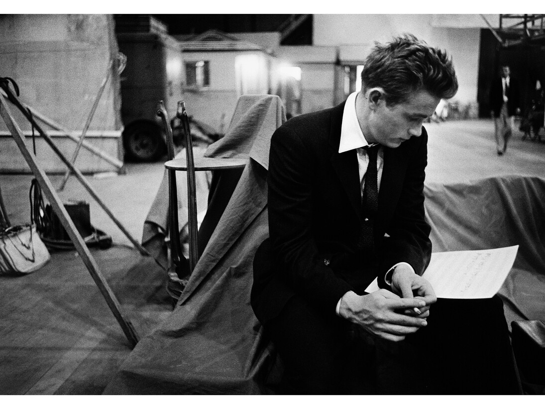Bob Willoughby, James Dean, 1955, © Bob Willoughby/Huxley-Parlour Gallery