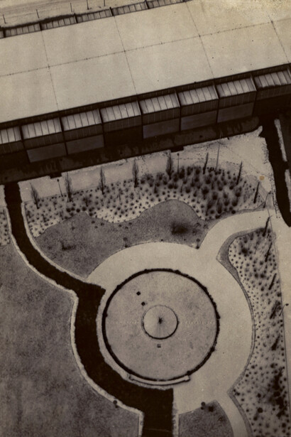 László Moholy-Nagy (American, b. Hungary, 1895-1947): Gelatin silver print, 9 1/4 x 8 7/8 inches. Printed c. 1928. Inscribed "Berlin" and with the
photographer’s credit stamps on the verso.