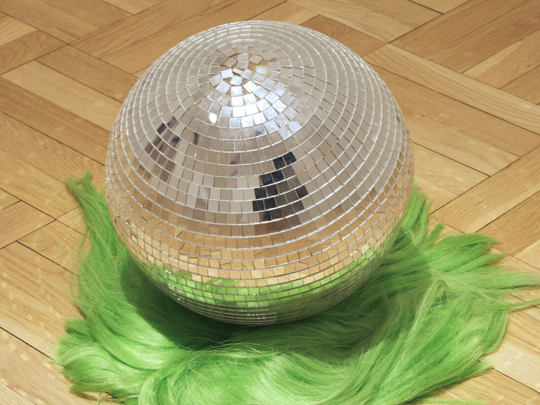 Martin Kippenberger, Disco Bomb, 1989 © Estate of Martin Kippenberger / Galerie Gisela Capitain, Cologne