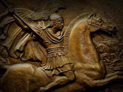 Mural en honor a Alejandro Magno en Egipto