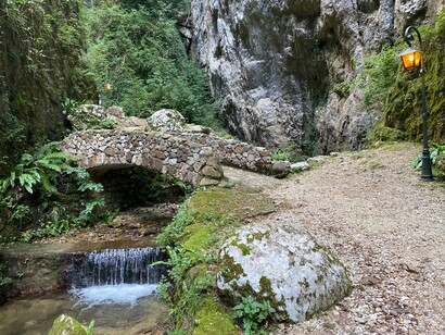 Escursione facile della durata di un'ora, Montagna Spaccata, Italia
